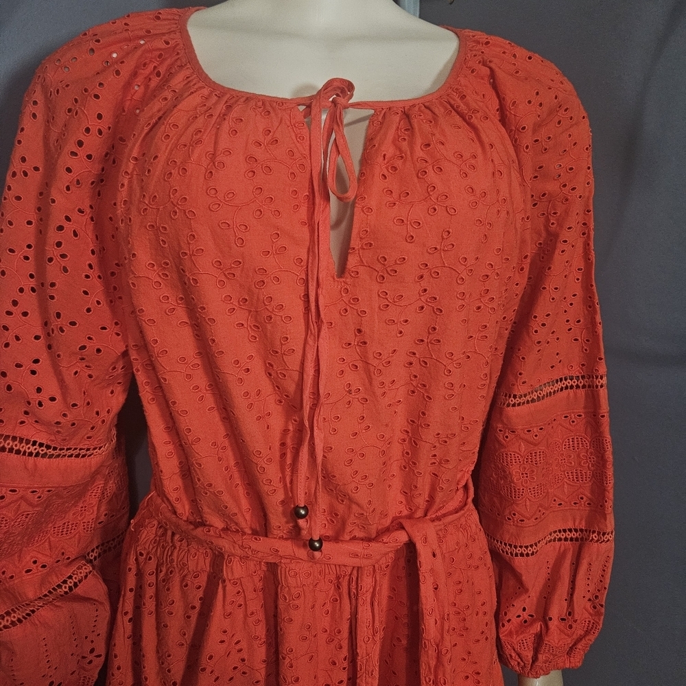 Elegant Red Women's Dress - Picture 6 of 8